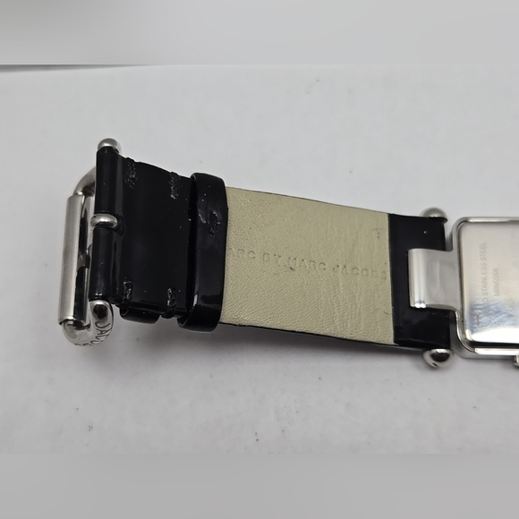 Womens Vintage Marc Jacobs Black Quartz Cuff Watch Silver Leather New Battery main image 9